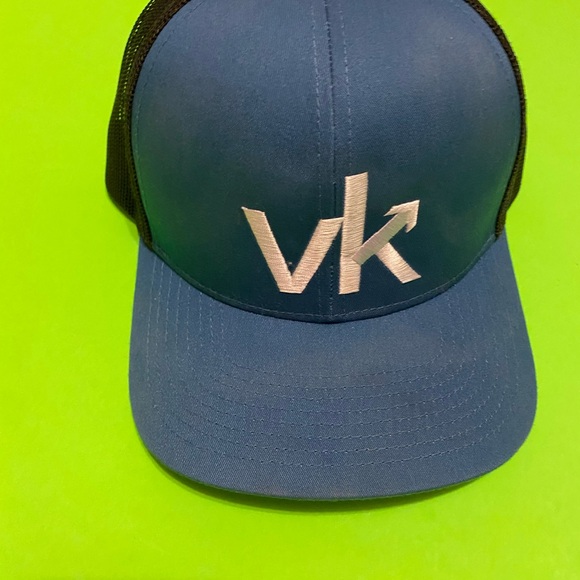 Pacific Headwear two-tone Mens hat - Picture 2 of 5